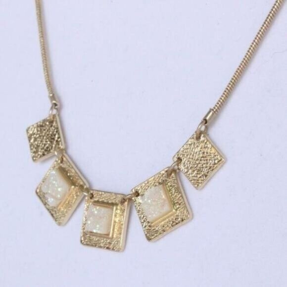 Hammered Gold Necklace Squares raw stone inset New with Tags - Picture 6 of 15